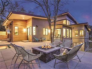 Dekstone&reg; Pavers 2