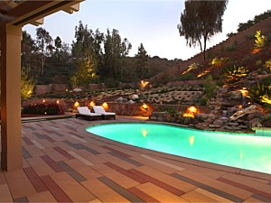 Large Scale CalArc Pavers 80