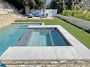 Sonorastone&reg; Flat Wall Cap 1